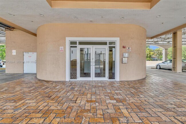 Building Photo - 5271 SW 8th St