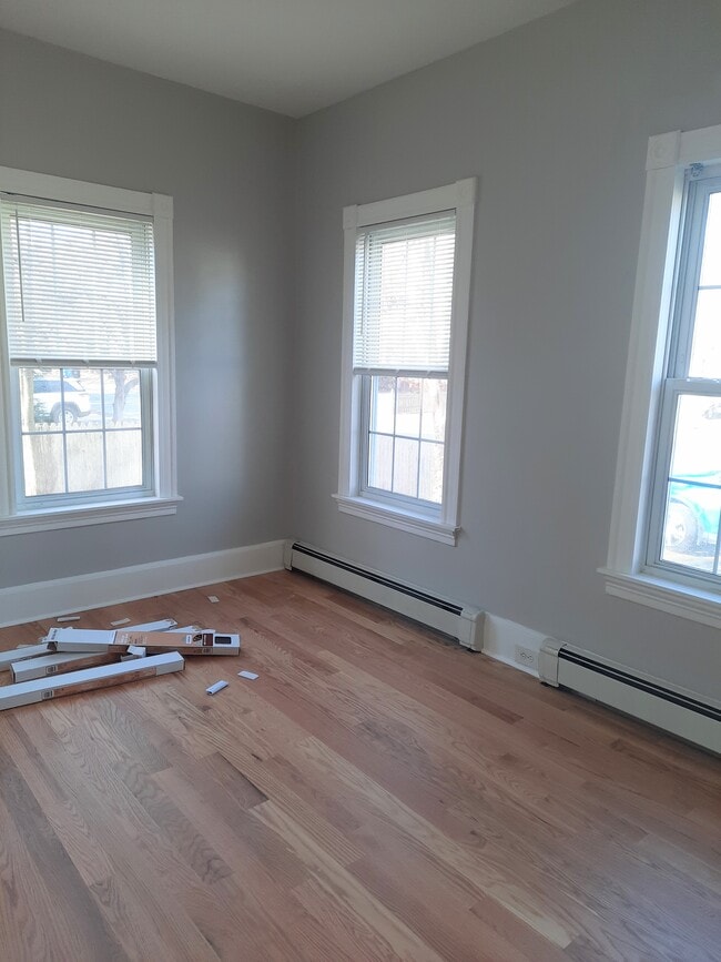 Building Photo - 30 Cherry St