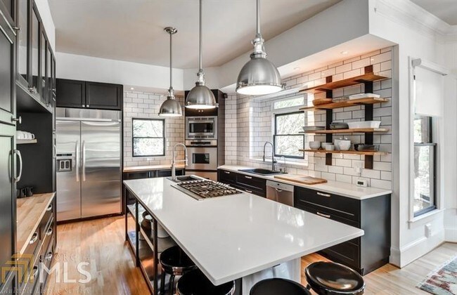 Foto del edificio - 427 Mill Creek Bend NE