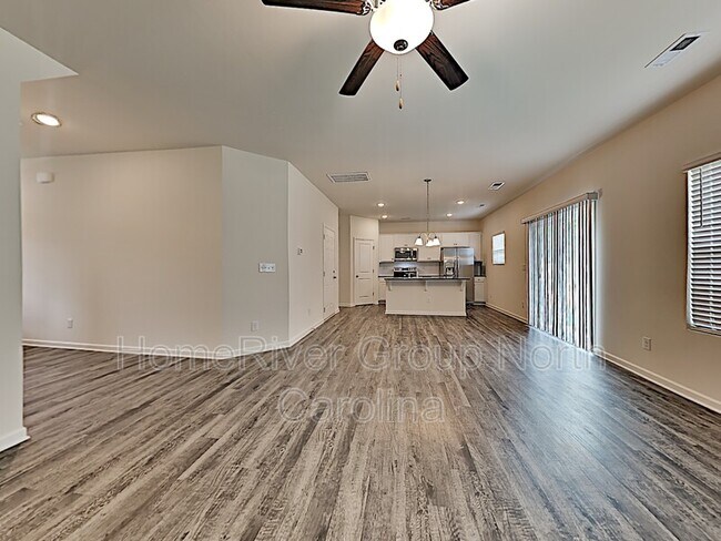 Foto del edificio - 12118 Old Dulin Farms Way