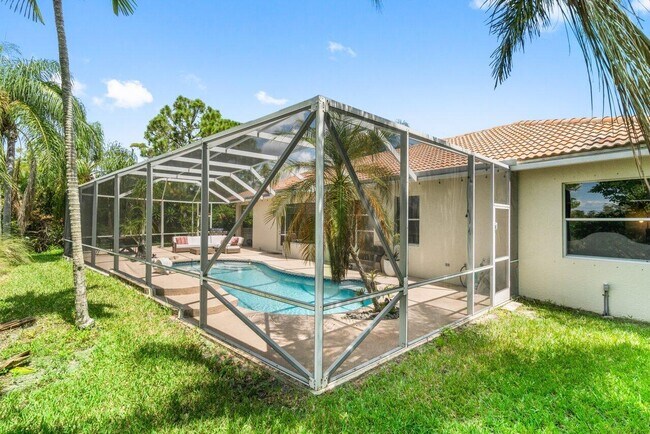 Building Photo - 8866 San Andros
