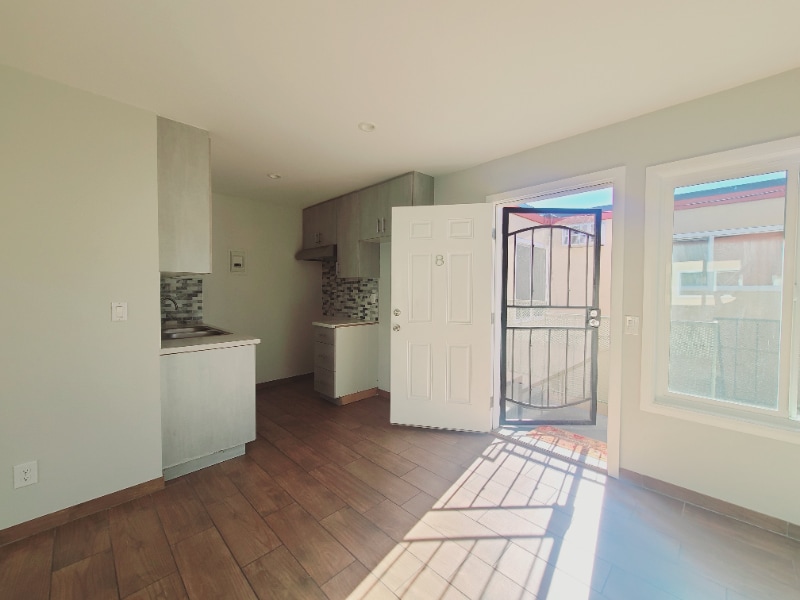 Photo - 1108 W 110th St (Los Angeles, CA)