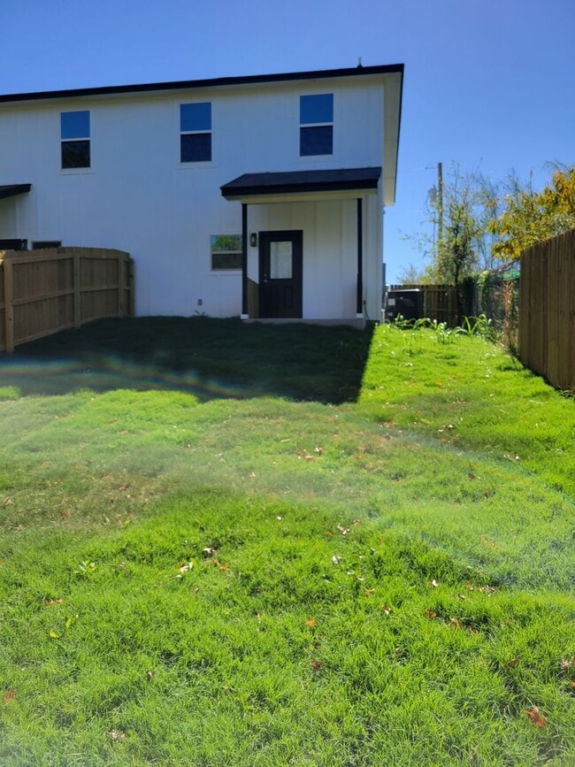 Foto del edificio - 3909 Turner Ave