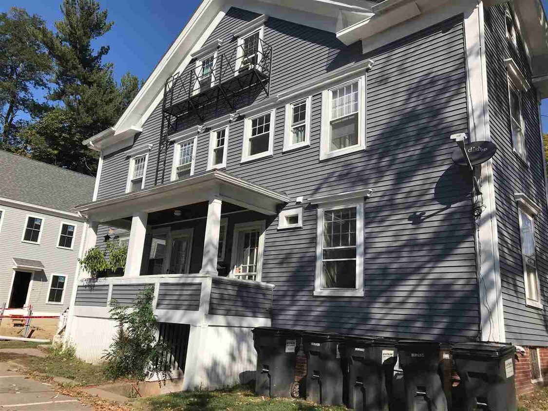 Primary Photo - 84 Silver St