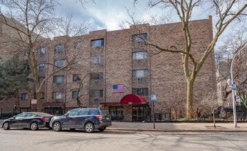Building Photo - 3620 N Pine Grove Ave