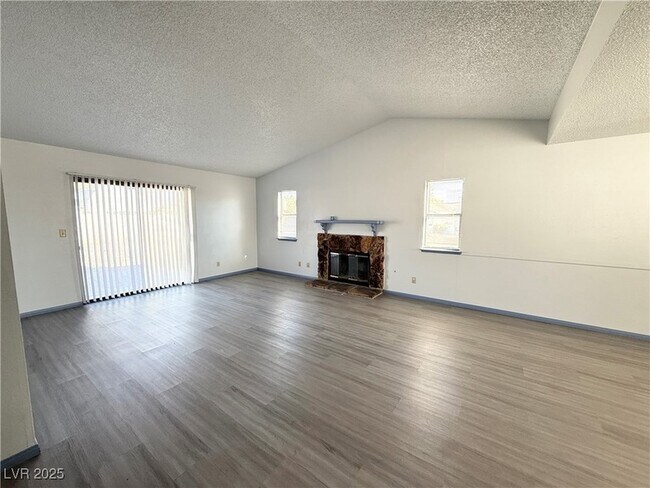 Foto del edificio - 5876 Filmore Ave