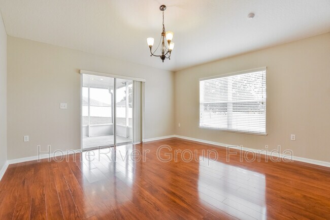 Foto del edificio - 31817 Sunpark Cir