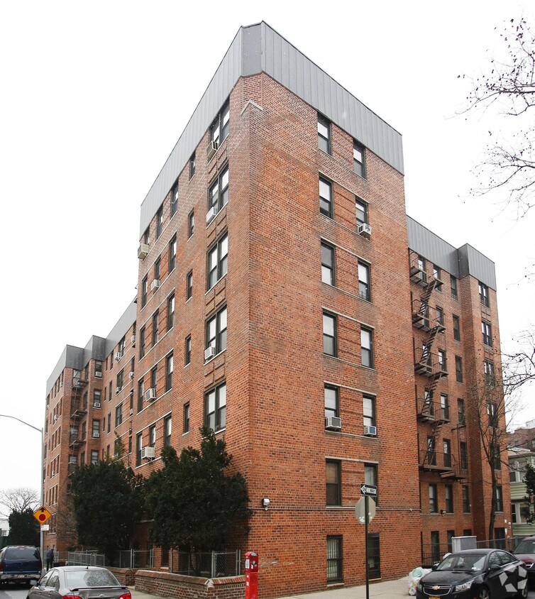 Building Photo - 70 E 8th St
