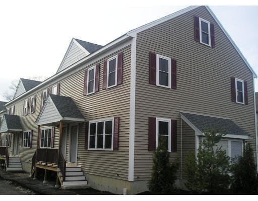 Building Photo - 604 Bedford St