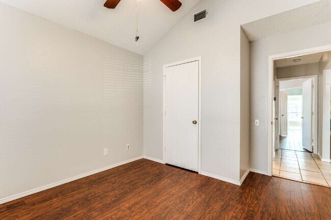 Photo - Cozy 3BR Located in Arlington! Apartment