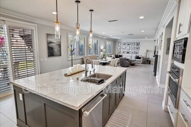 Foto del edificio - 25732 Hood Way