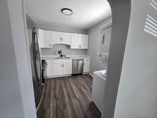 Building Photo - YOU1938