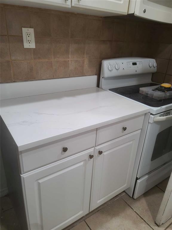 Foto del edificio - 833 Disston Ave