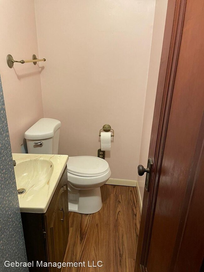 Building Photo - 3 br, 1 bath House - 1114 Crawford st