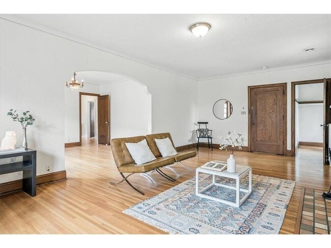 Building Photo - 4948 Lyndale Ave S