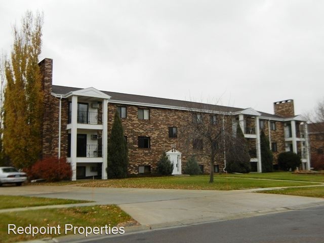 Foto principal - 321 Prairiewood Cir S
