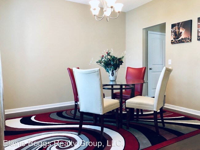 Foto del edificio - 4 br, 2.5 bath House - 1356 Poplar Circle