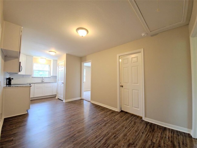 Foto del edificio - 1314 Burbank St