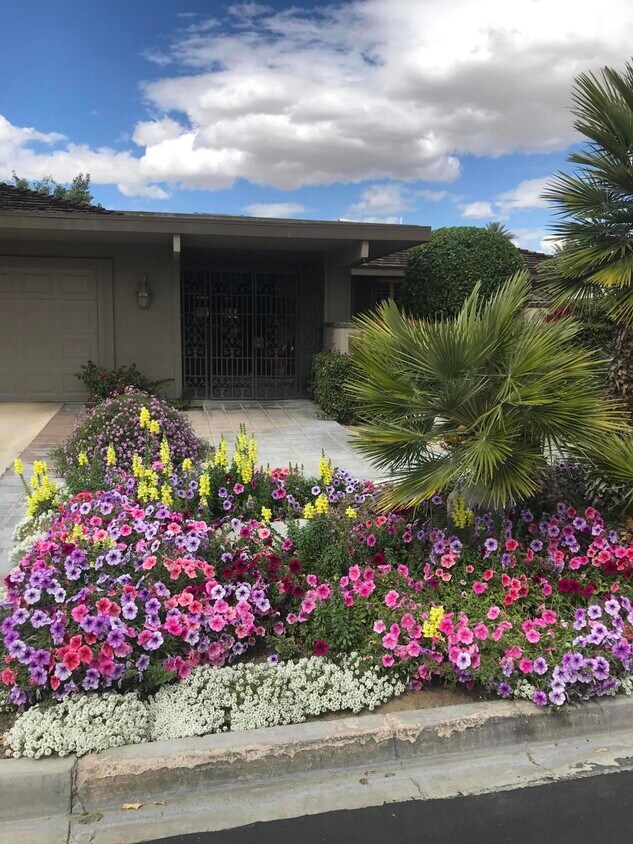 Foto del edificio - 2 Lafayette Dr