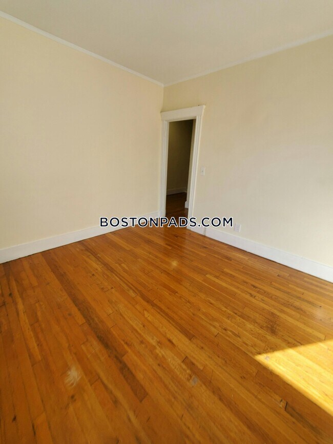 Foto del edificio - 364 Riverway