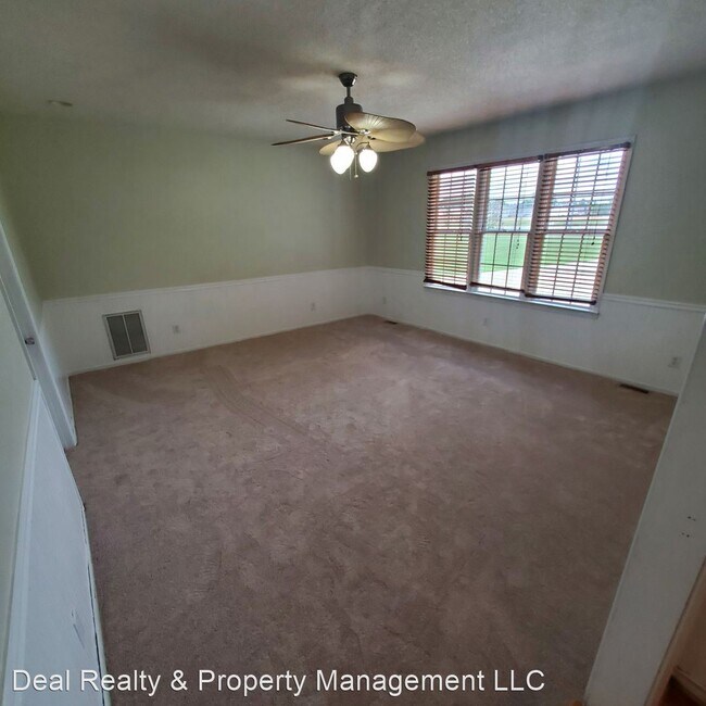 Building Photo - 3 br, 2.5 bath House - 163 Glen Laurel Road