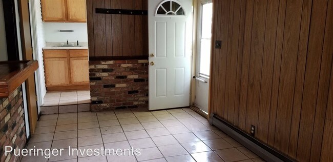 Building Photo - 2 br, 1 bath Apartment - 1112 OAK 1112 OAK #2