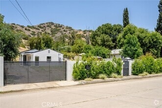 Building Photo - 10647 Tuxford St
