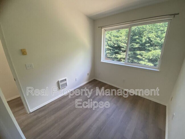 Foto del edificio - 2034 South Main St