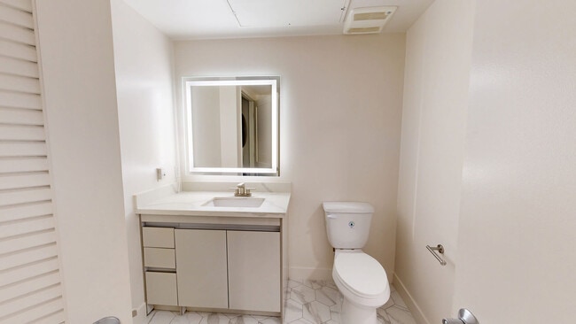 Interior Photo - Junction Santa Monica