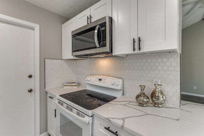 Foto del edificio - 13979 Clark Towne Ln