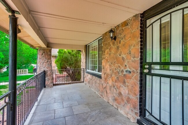 Foto del edificio - 4435 Clay St