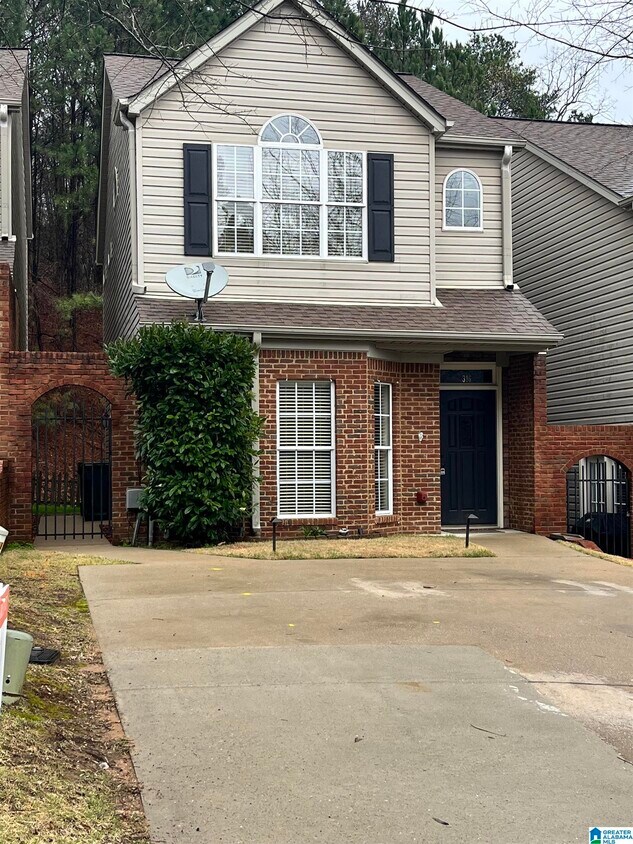 316 Calloway Ln, Pelham, AL 35124 Townhome Rentals in Pelham AL