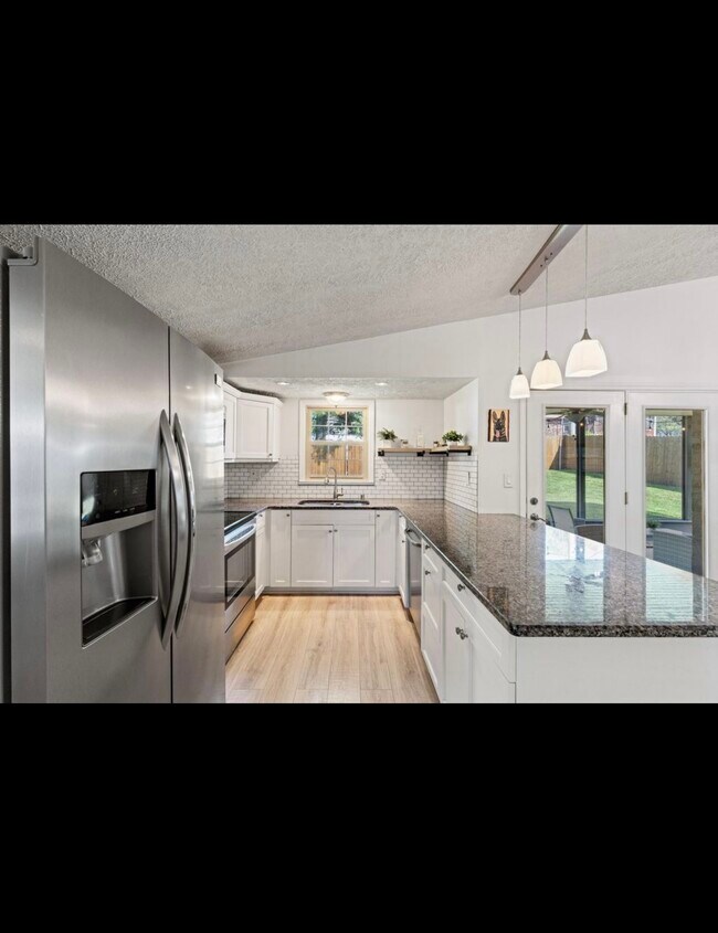 Foto del edificio - 3483 Greentree Rd