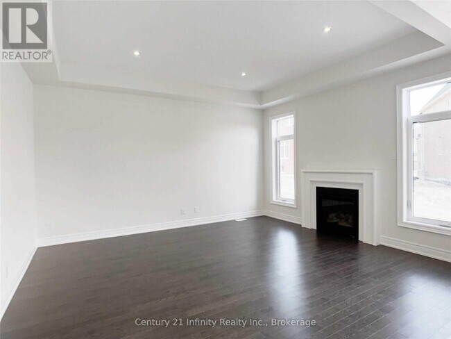 Building Photo - 9 St Ives Cres