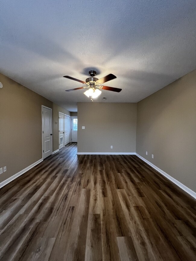 Building Photo - 541 D Patriot Park Court