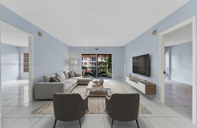 Building Photo - 4172 Inverrary Dr