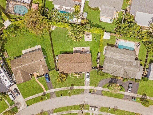 Building Photo - 10520 SW 124th Ave