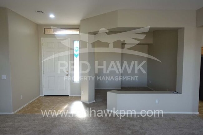 Building Photo - Immaculate Three Bedroom plus Bonus Room, ...