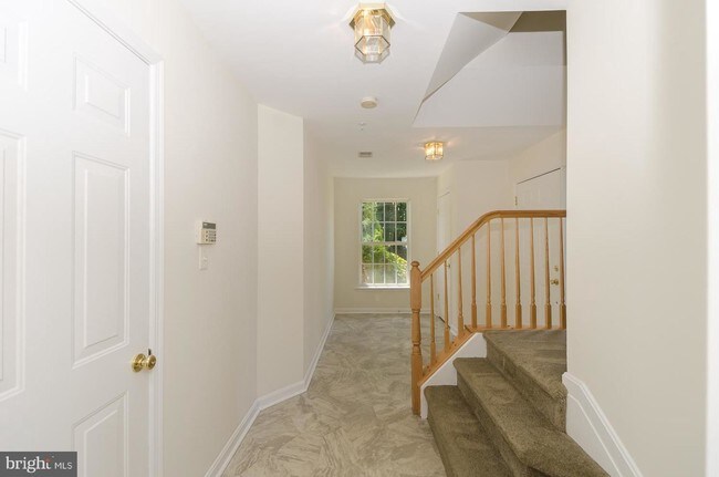 Foto del edificio - 501 Captain John Brice Way