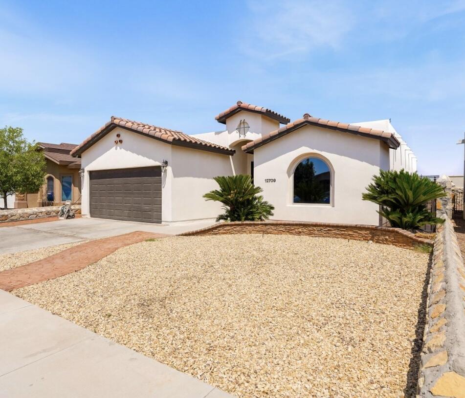 Foto principal - 12709 Cozy Cove Ave