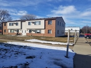 Building Photo - 509 S Railroad Ave