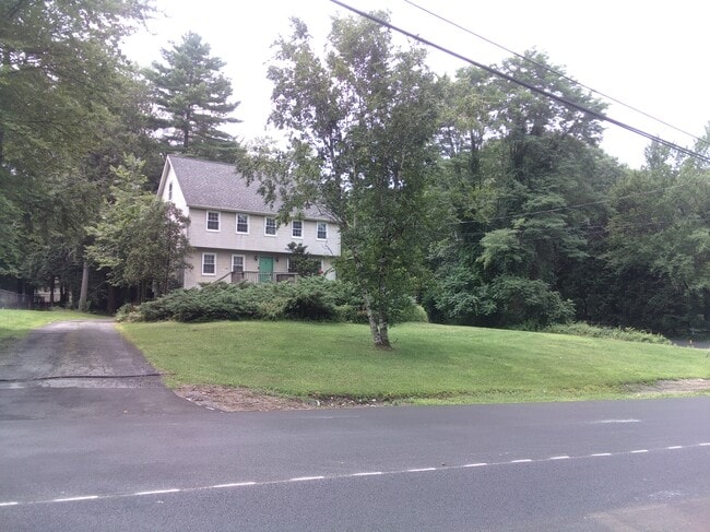 Building Photo - 86 Sandhill Rd