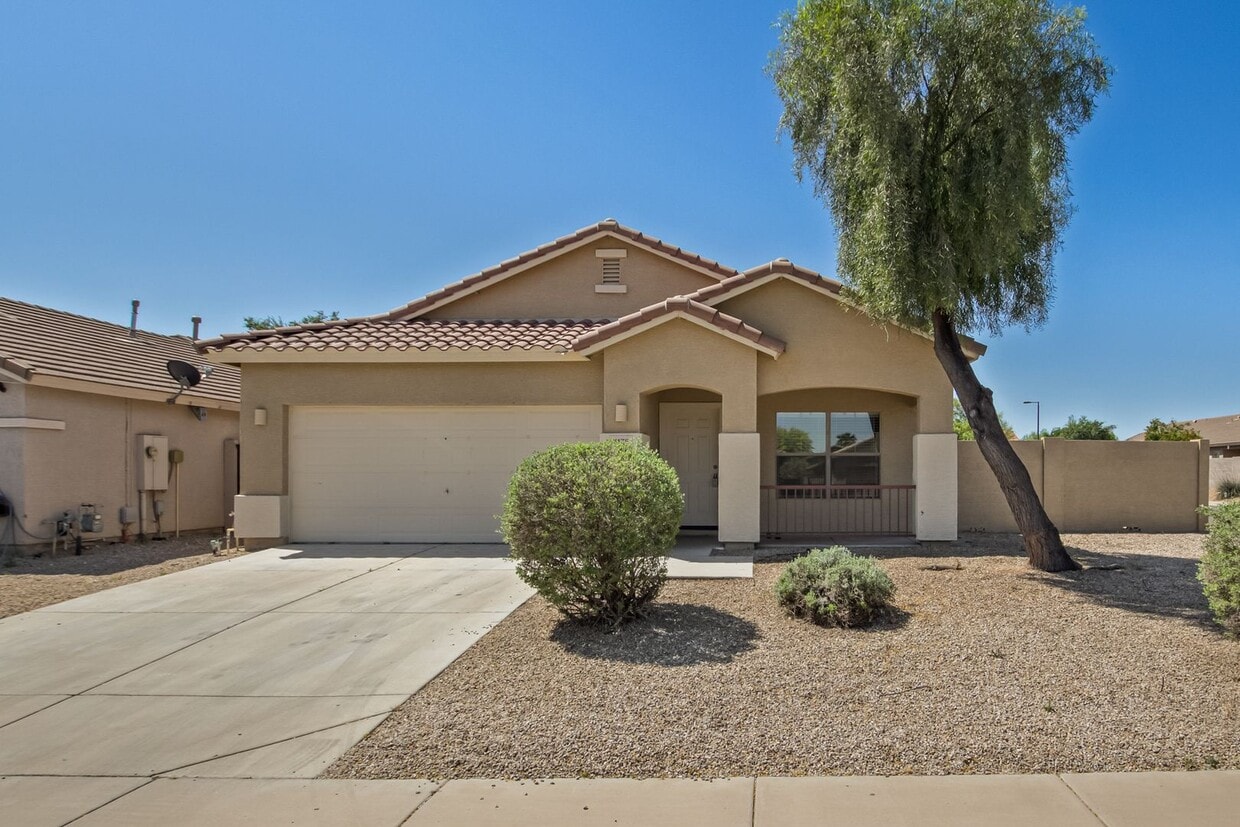 Primary Photo - COZY 4 bedroom 2 bath house in Queen Creek!