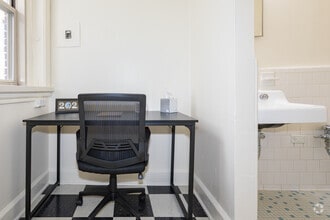 Jefferson House Apartments photo'