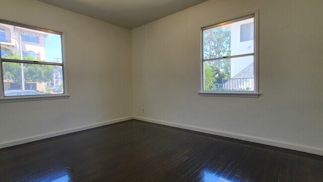 bedroom - 11202 Camarillo St