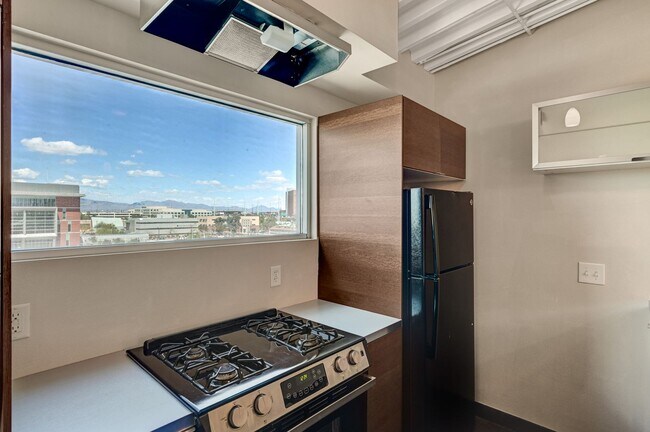 Foto del edificio - 701 Shadow Ln