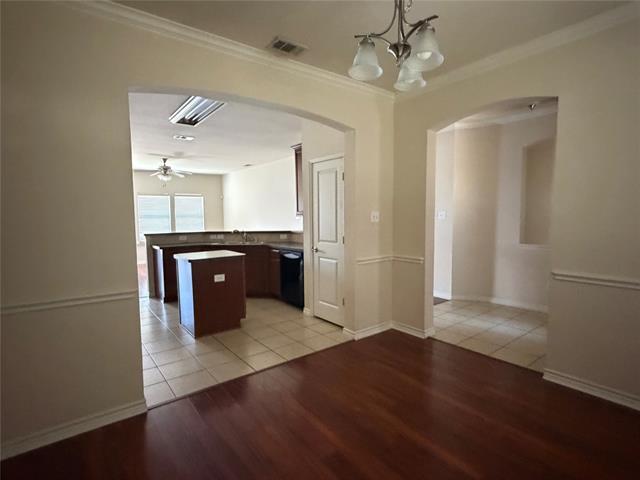 Building Photo - 12733 Skeeter Ln