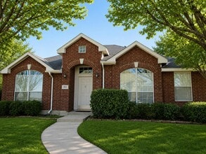 Building Photo - 1814 E Round Rock Dr