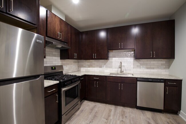 Building Photo - 1146 Maple