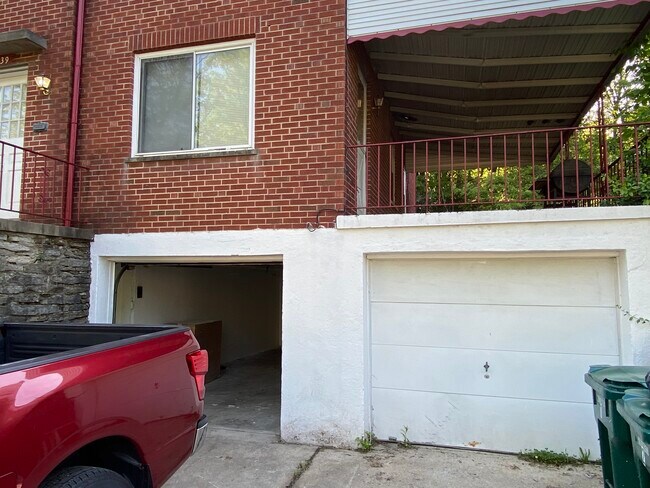 Foto del edificio - 2739 Orland Ave